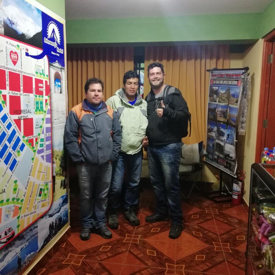 Artesonraju Hostel Huaraz エクステリア 写真